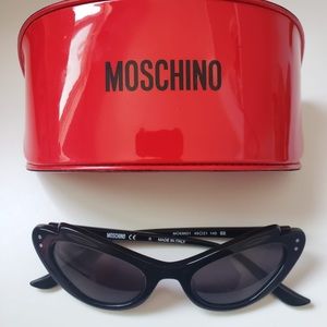 New Moschino sunglasses